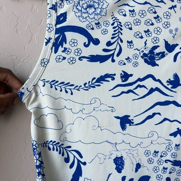 Dauphinette White Blue Porcelain Floral Print Sleeveless Tank Top Size Small - Picture 7 of 8